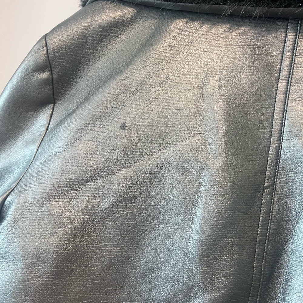 Vintage BB Dakota Silver Jacket with Faux Fur - Picture 8 of 8